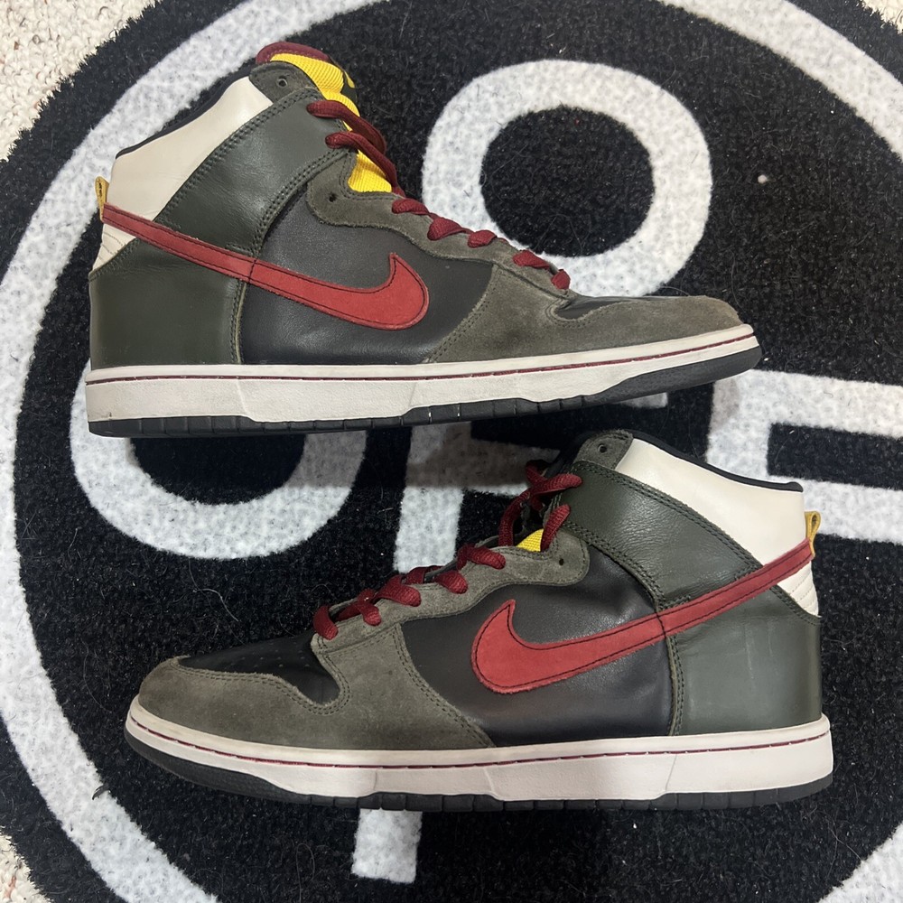 Size 13 - Nike Dunk Premium High Boba Fett SB
