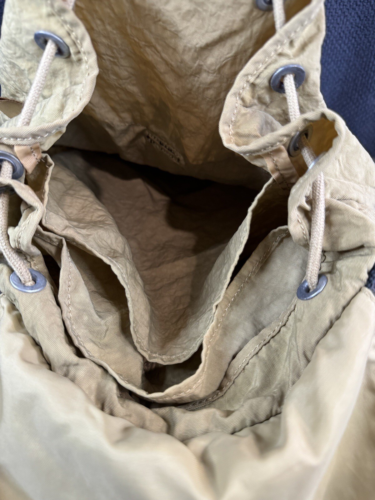 Vintage Kipling Beige drawstring backpack - image 8