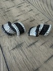 Vintage Linda Joyce Signed Black and Clear Rhinestone Clip On Earrings — photo 3
