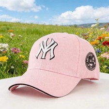 Fashionable baseball cap: Enhance your outdoor Image! Featuring classic New York