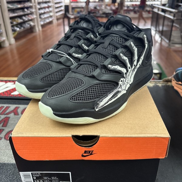 Talla 9 - Nike KD 18 Halloween PRE-ESTRENADO CON CAJA IM1346-001 4