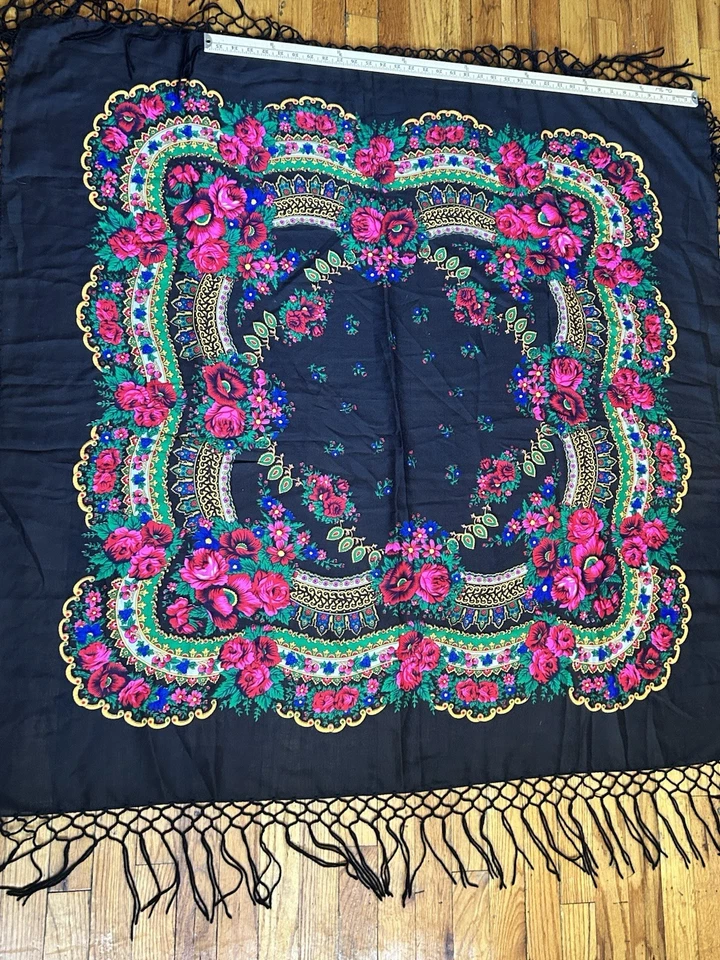 Pavlovo Posad Mantón Tradicional Bufanda de Lana Ligera con Mantón de Flecos 46” Rosas Rojas Foto 3 de 4