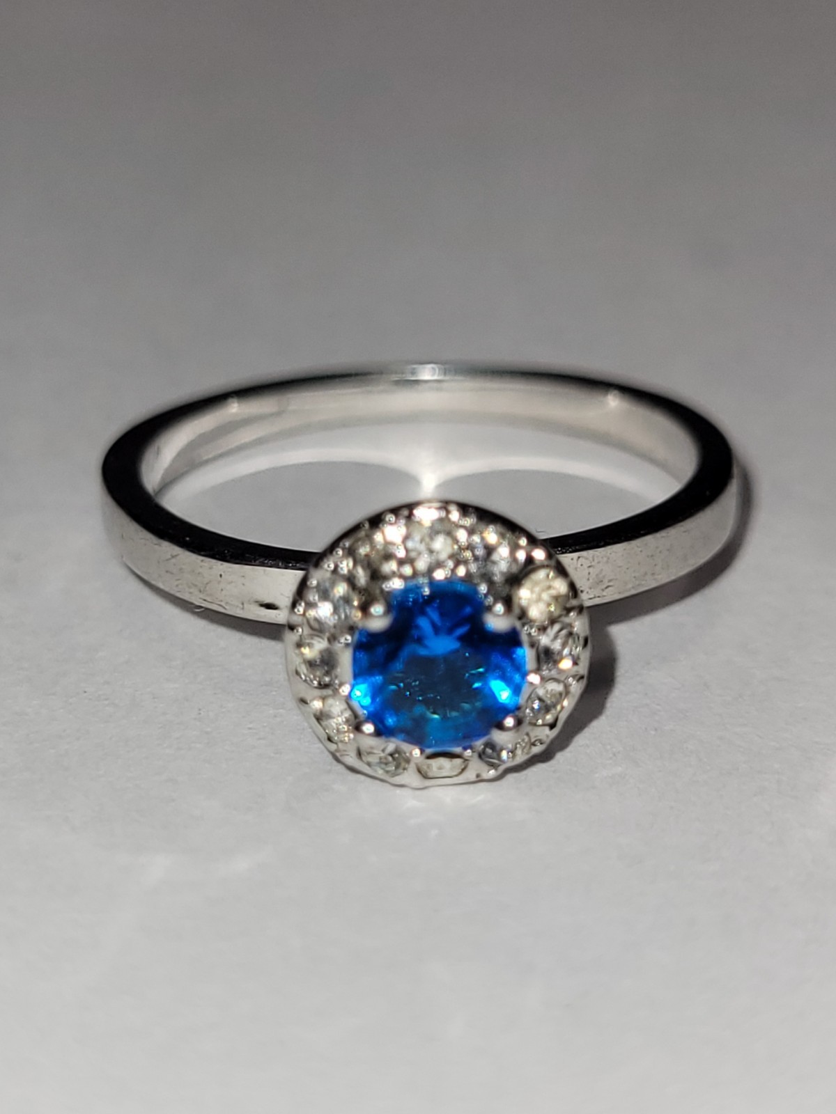 Silvertone Ring Blue Rhinestone Clear Accent Halo… - image 4