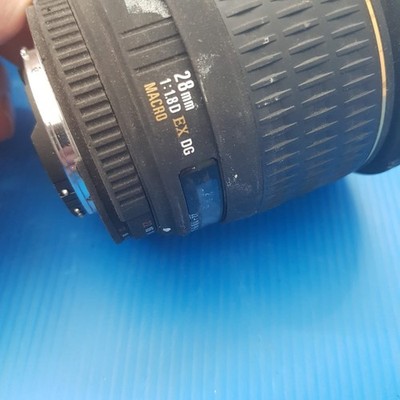 SIGMA ASPHERICAL 28MM  1:1.8D EX DG MACRO LENS