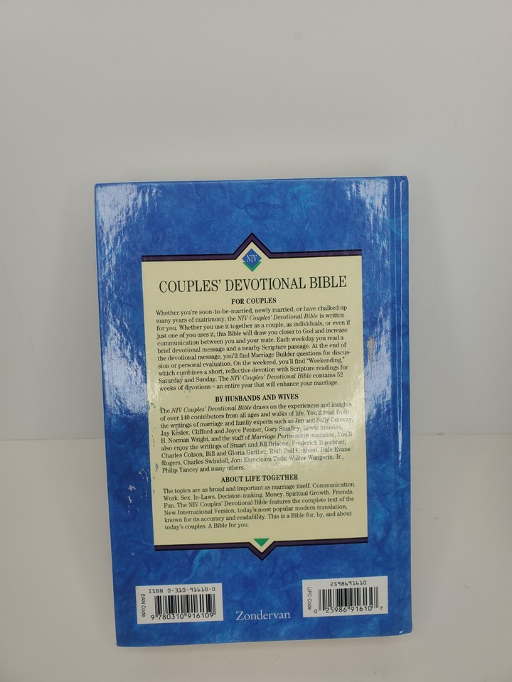 Couples' Devotional Bible New International Version by ZondervanBlue