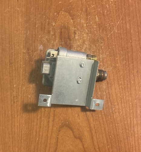 OEM Genuine Jenn-Air Range Pressure Regulator Assembly, Part #7510P100-60 - Picture 2 of 2