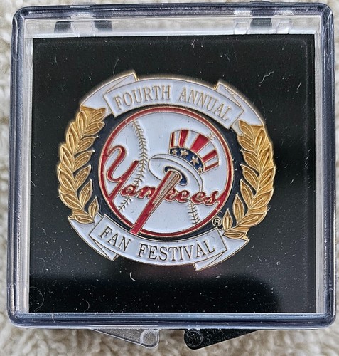 1991-1995 Yankee Fan Festival pins, 1st Annual - 5th annual - Picture 5 of 6