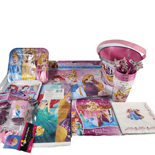DISNEY PRINCESS BIRTHDAY PARTY KIT. NAPKINS,DECORATIONS,LOTS MORE NEW