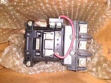 ALLEN-BRADLEY BULLETIN 500 AC CONTACTOR 500-A0D930 SER B 115-575V 3-5HP 1PH 2POL