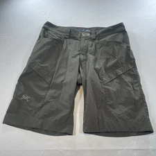 Arc'Teryx Shorts Mens 34 Army Green Rampart Outdoors Hiking Cargo Lightweight