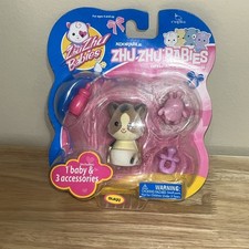 Zhu Zhu Babies Sukki Baby Includes Blanket  3 Accessories NEW FREE SHIPPING