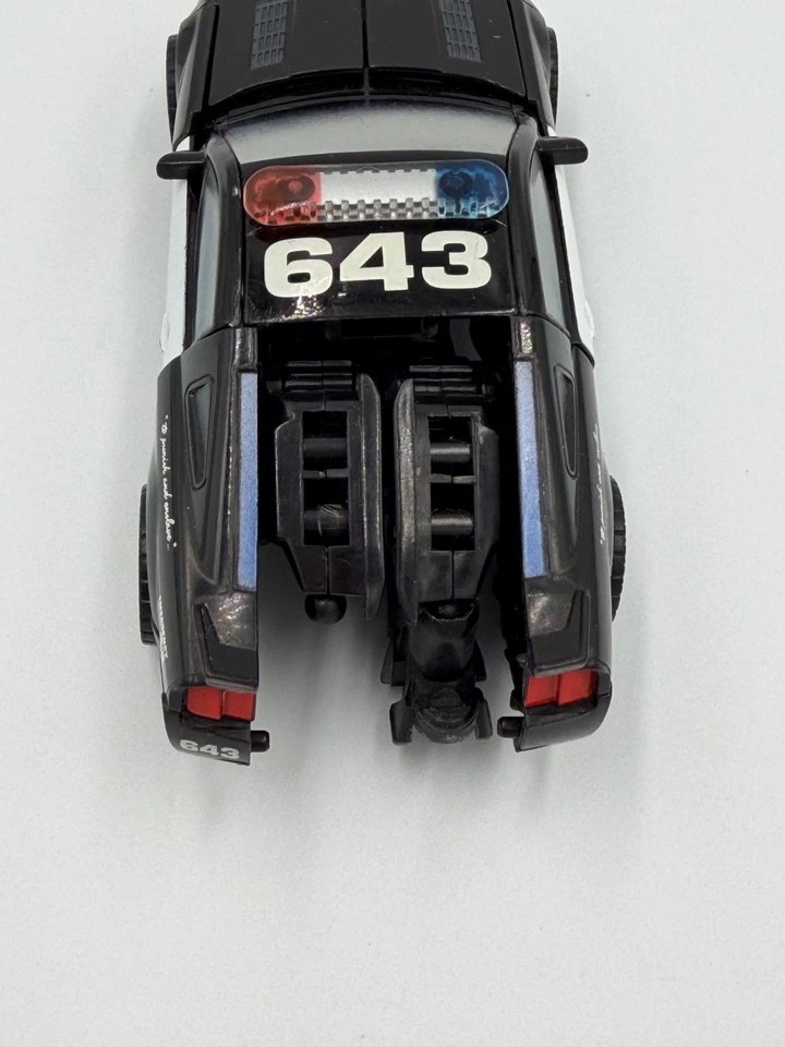 TRANSFORMERS STUDIO SERIES BARRICADE DELUXE 28 - Image 4 of 4