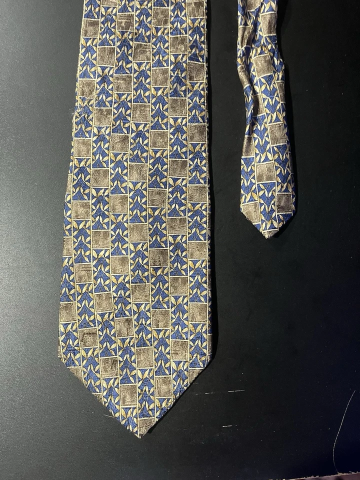 Corbata Barrington Para Hombre 100% Seda Hecha en EE. UU. Azul y Dorado Geométrica Foto 3 de 4