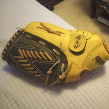 FRANKLIN- FIELD MASTER -BASEBALL GLOVE-RH THROWER- NEW-13"