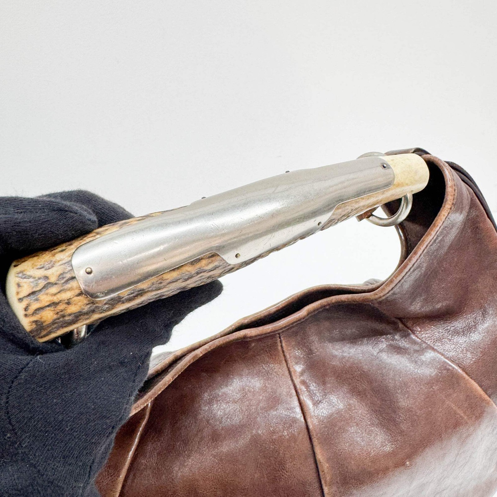 SAINT LAURENT Mombasa Brown Leather Shoulder Bag thumbnail 9