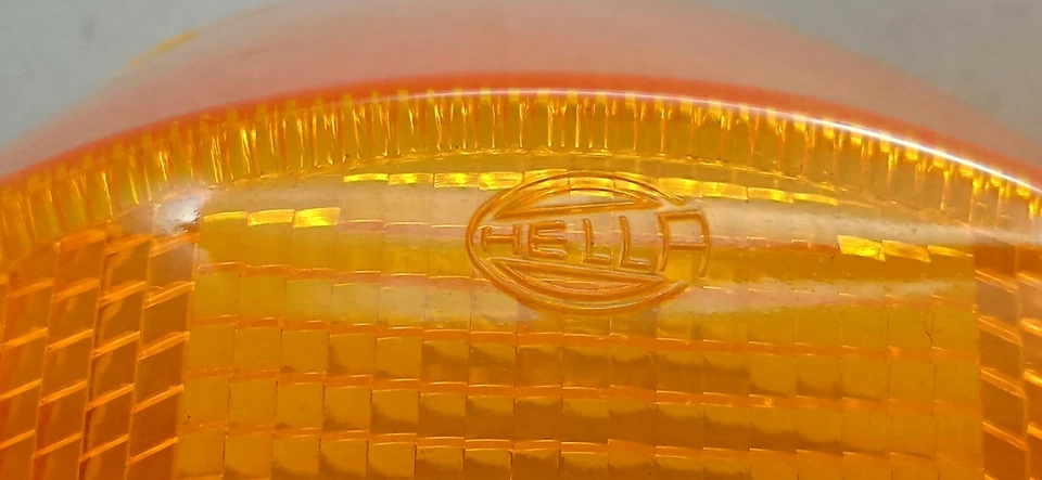 Par de luces traseras Hella genuinas para VW Volkswagen Beetle 1303 Foto 4 de 4