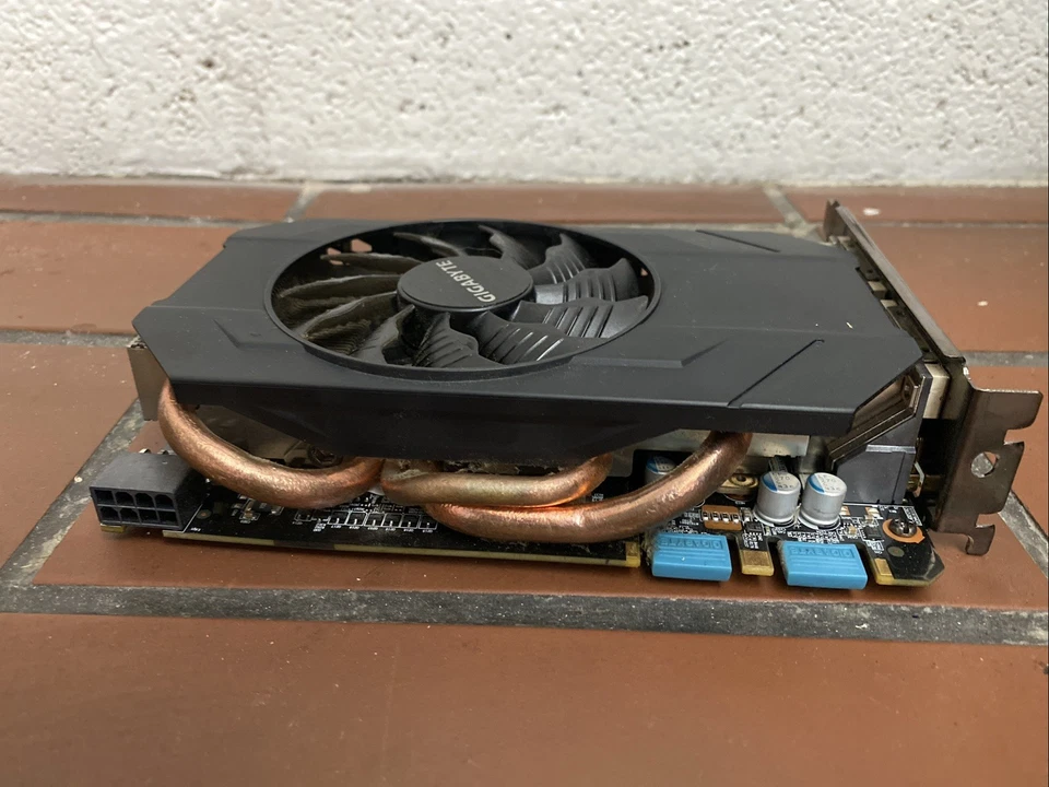 Gigabyte NVIDIA GeForce GTX 970 4 GB GDDR5 Graphics Card (GV-N970IXOC-4GD) - Image 3 of 4