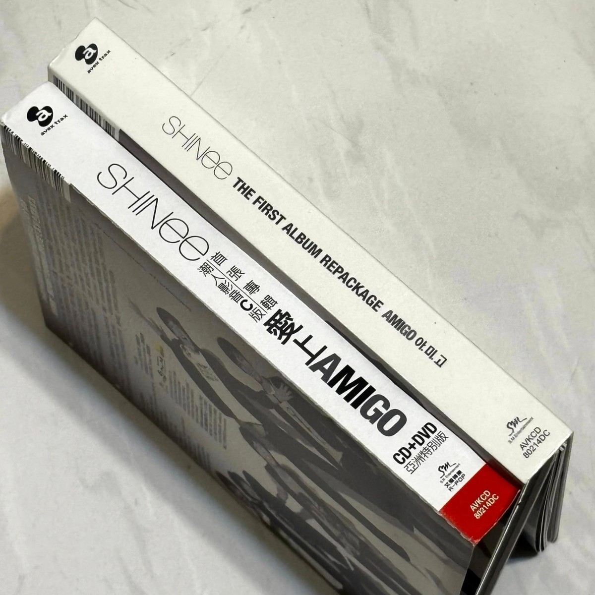 Shinee 2008 Amigo The 1st Album Repackage Taiwan OBI CD+DVD