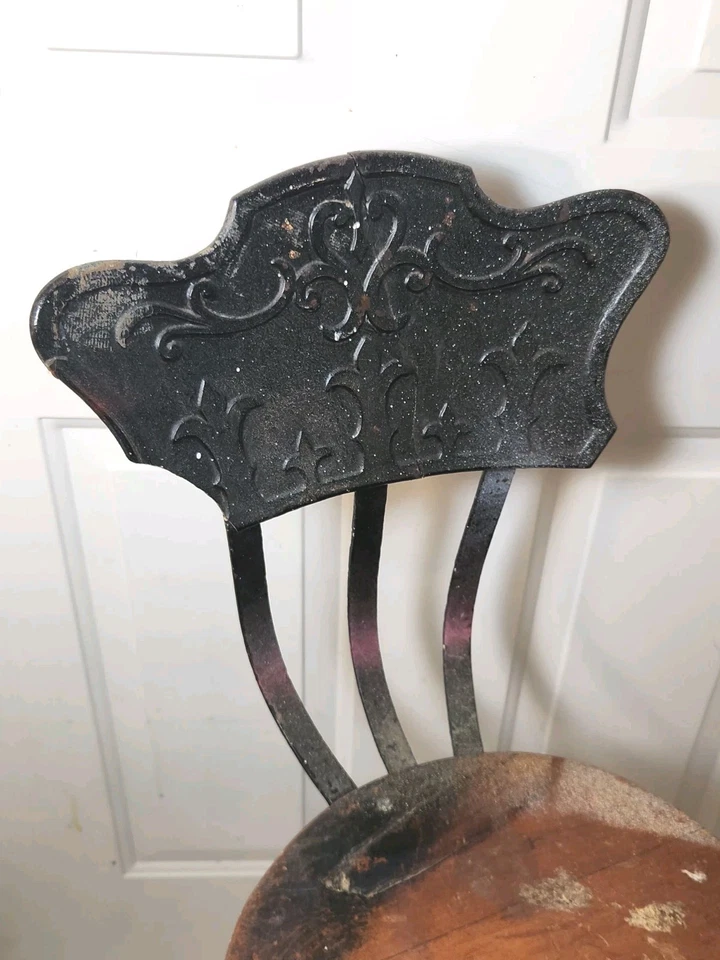 Mesa de dibujo industrial con respaldo fundido victoriano de colección taburete giratorio silla asiento de madera Foto 2 de 4
