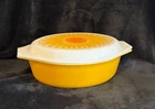 Vtg. PYREX Daisy (1968) 2.5 Quart Oval Covered Casserole Discontinued #045 MINT!