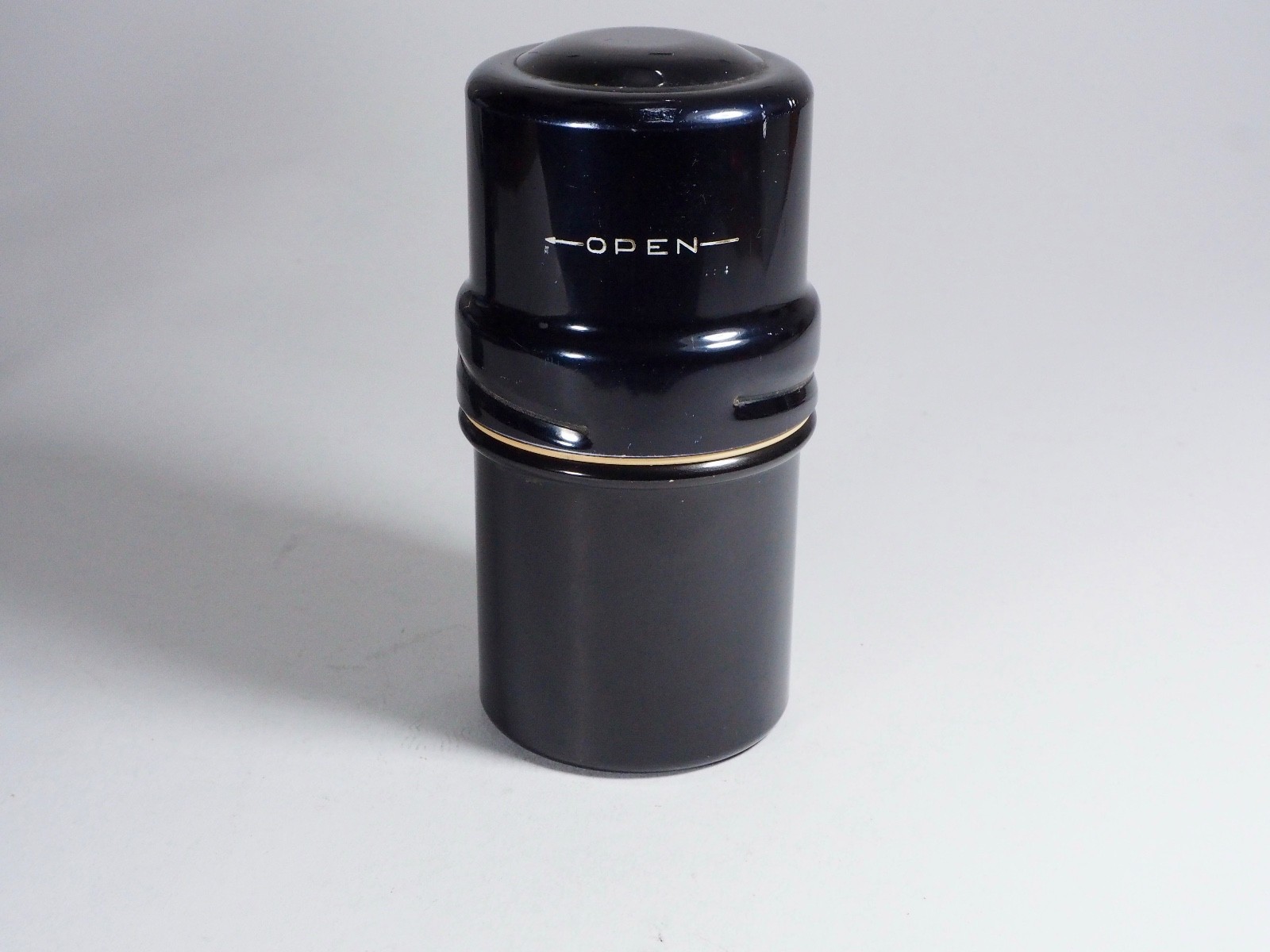 Curta Calculator 1954 Type 1 all metal w/can, box, 3 manuals, perfect function