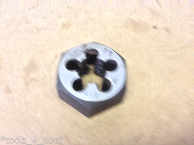 Dreieck Marke M11 x 1,50 metrisch 1,01'' Schneideisenmutter (v)