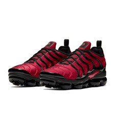 red and black air vapormax