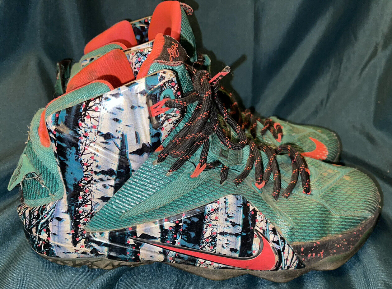 Nike LeBron 12 Xmas sz 10 "no insoles" - image 1