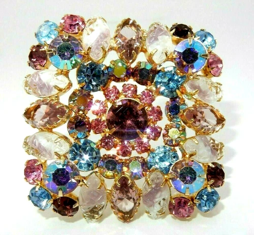VINTAGE JULIANA (D & E) DAZZLING SQUARE FRAME MULTICOLOR RHINESTONE BROOCH PIN