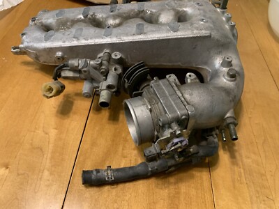 マロ　ページ 1984-1986 Nissan 300ZX Z31 Non Turbo Complete Intake