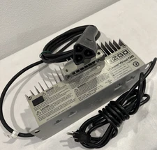 EZGO PowerWise QE 48 Volt OEM Golf Cart Charger. Delta-Q NIce CONDITION