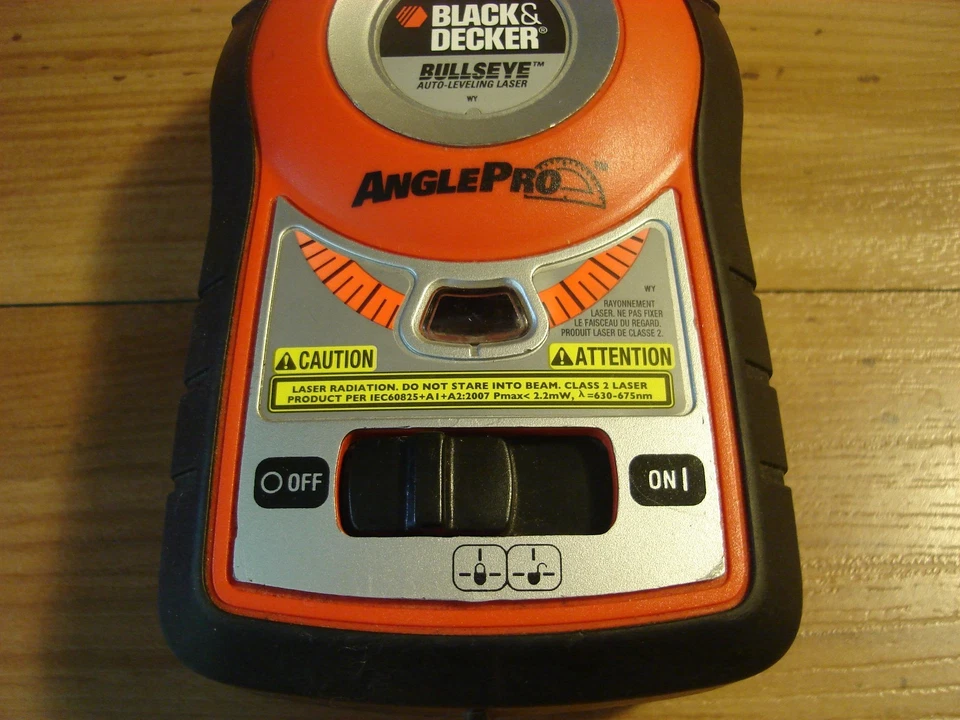 Black & Decker BullsEye BDL170 Auto-Leveling Laser With AnglePro - Image 3 of 4