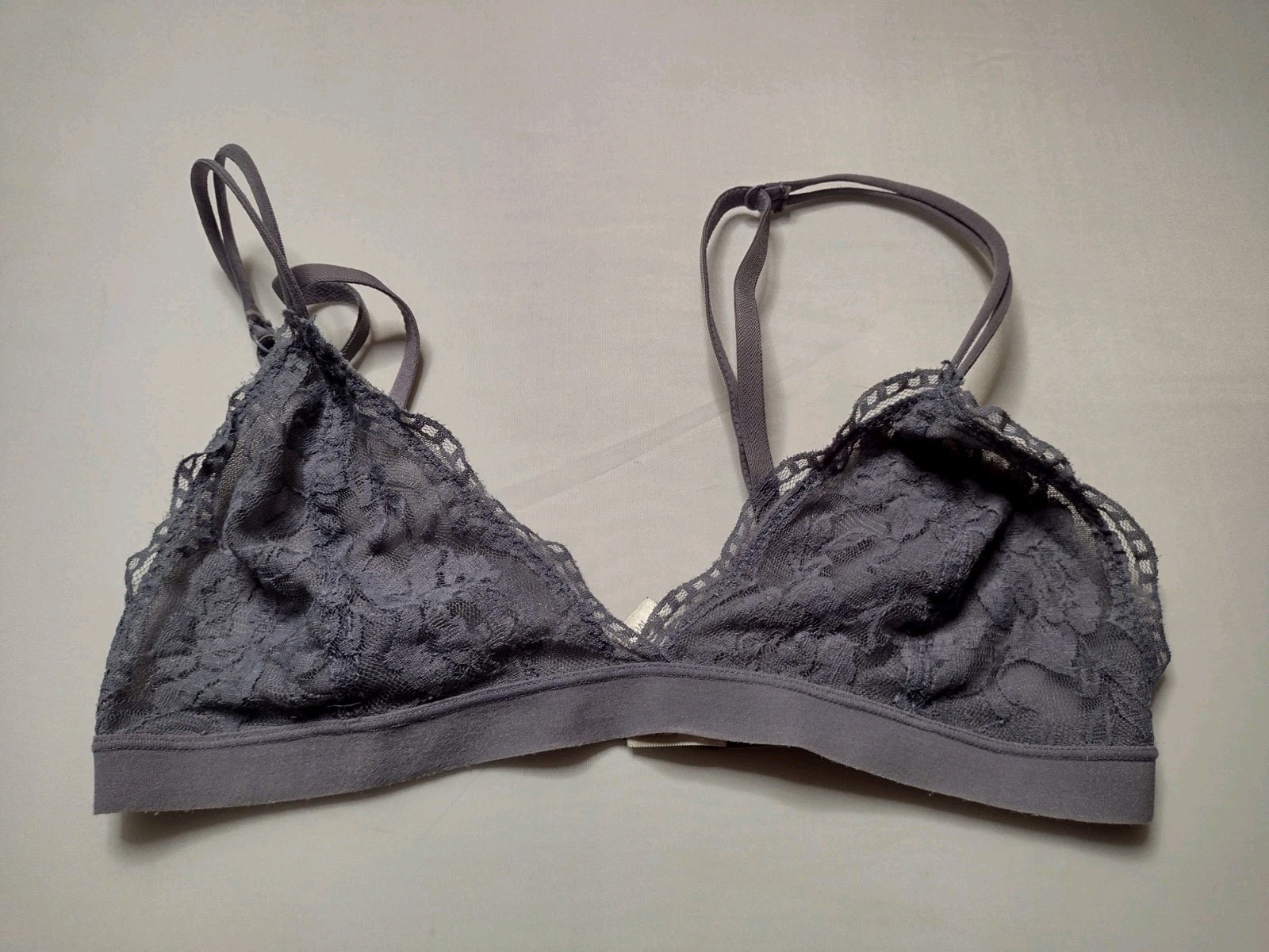 French Affair Bralette Bra Medium Purple Lace Triangle Wireless Wire Free B1