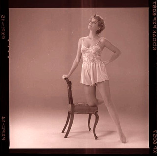 LQQK 3 vintage 1982 negative DELIGHTFUL LINGERIE FASHION MODEL NEXT DOOR #44