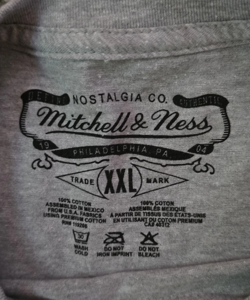 WWE Rpyal Rumble 2025 Indianapolis Mitchell & Ness 男式 2XL 码 T 恤全新 — 第 3/4 张图片