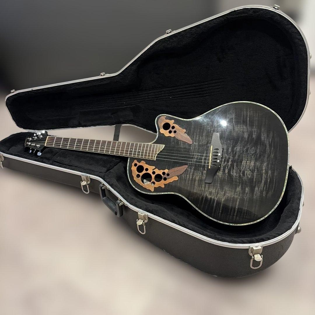 Ovation Celebrity CC44 genuine hard case included