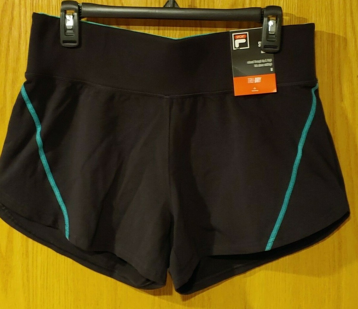 Pantaloncini donna Fila Pop Hem Performance nuovi con etichette M o L 2525