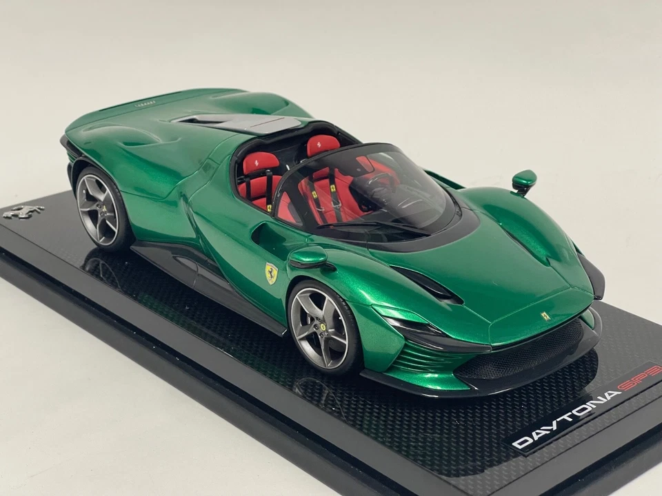 1/18 MR Collection Ferrari Daytona SP3 Green Jewel on Carbon Base FE036SE2 - Image 3 of 4