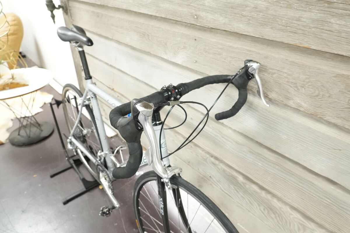 Cannondale CAAD8 R800 56cm Road Bike 700c 3x9 Shimano Cannondale CAAD8 R800 56cm Road Bike 700c 3x9 Shimano