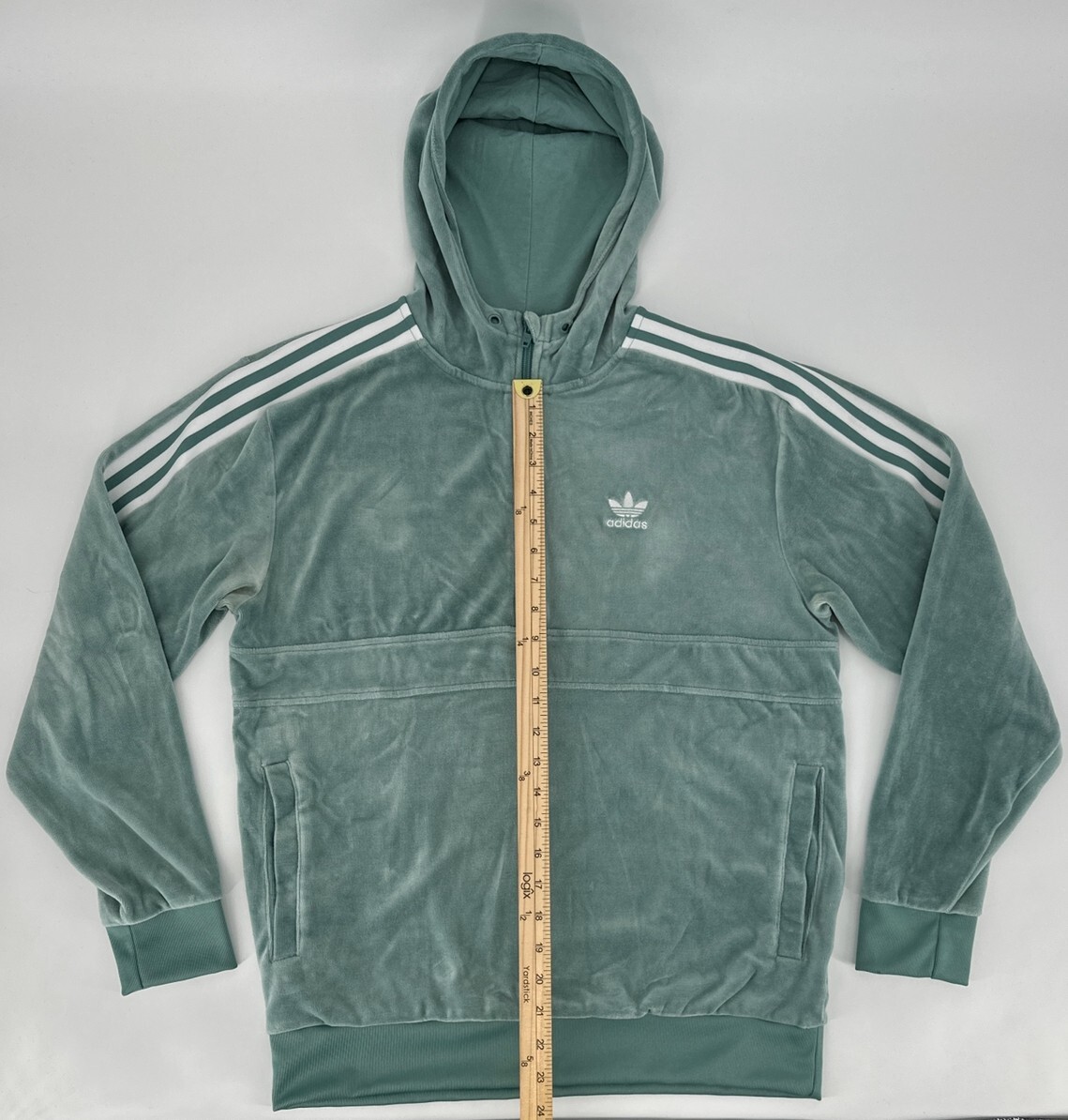 adidas グリーン ジップアップジャケット M 新品 46size グッチ × アディダス トラックジャケット 刺繍