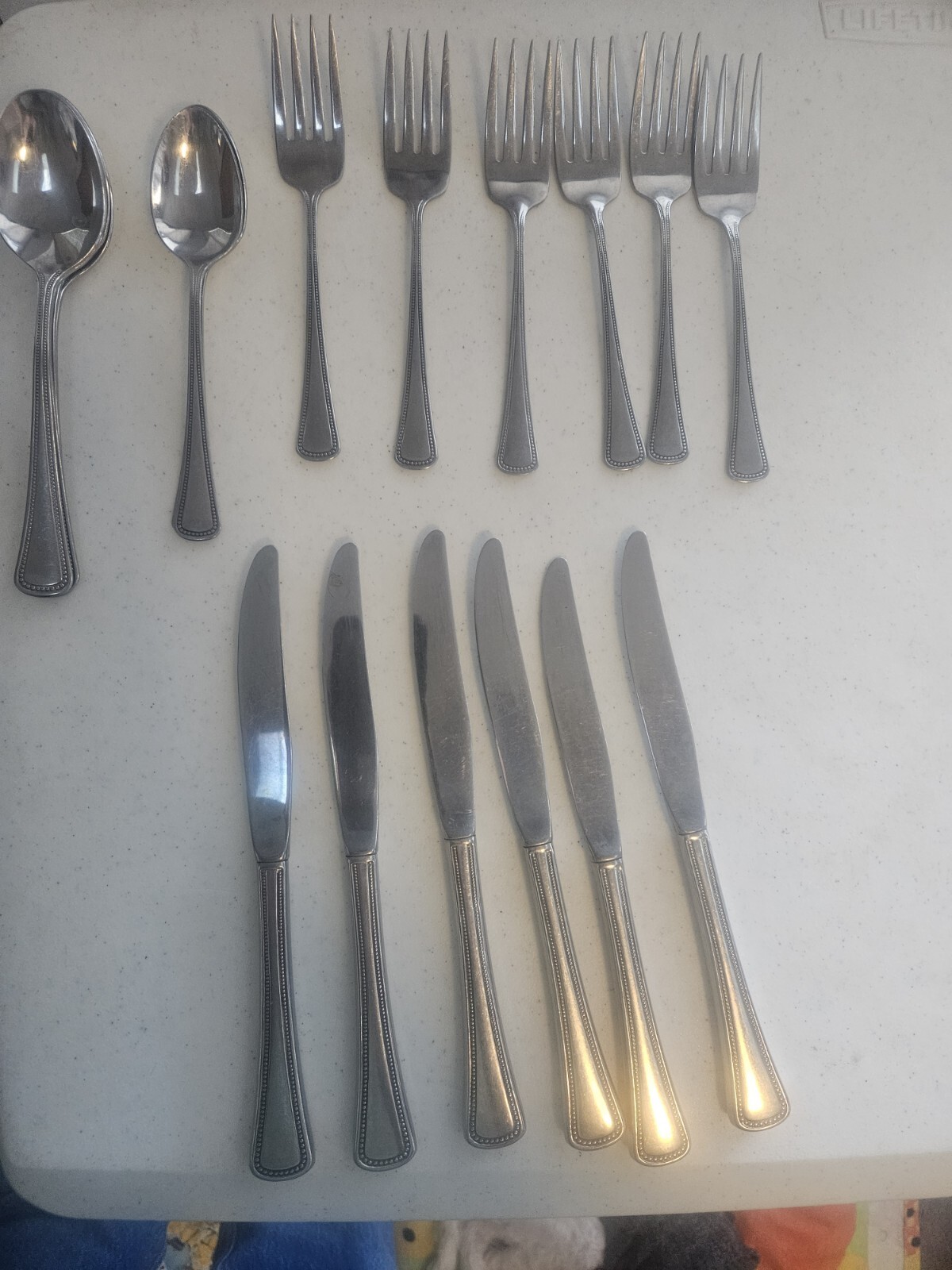 Oneida NEEDLEPOINT Beaded Artistry Stainless 1881 Rogers Ltd Flatware