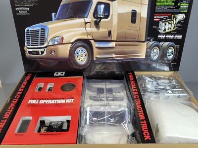 New Tamiya 1/14 RC Freightliner Cascadia +Full Operation MFC-01