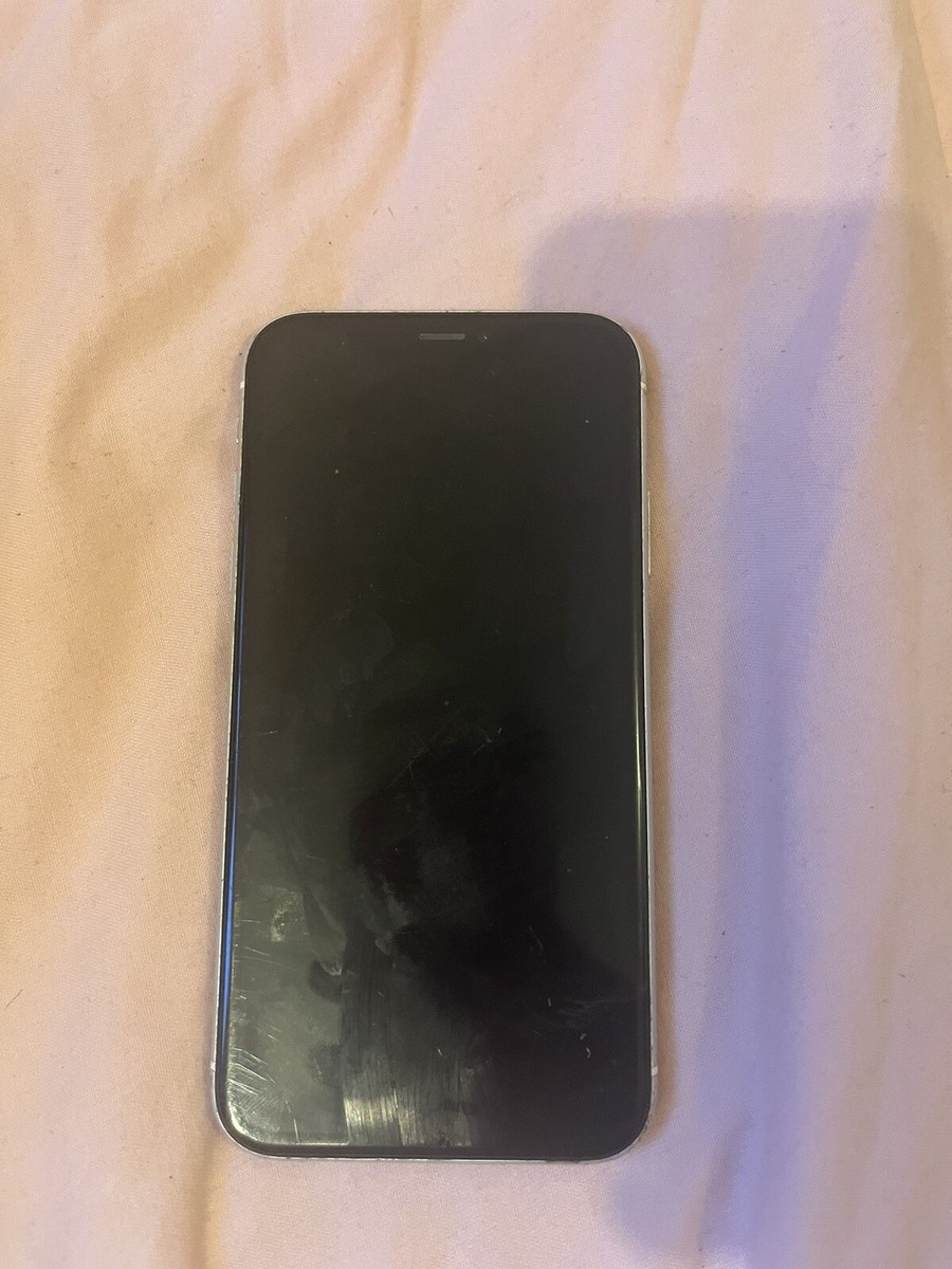 Damaged Apple iPhone XR - 64GB - White (O2) A2105 (GSM