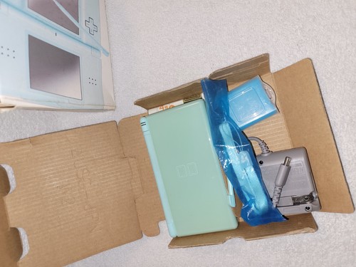 Nintendo DS Lite sistema verde come nuovo completo CIB, buone condizioni, funziona benissimo! - Foto 15 di 16