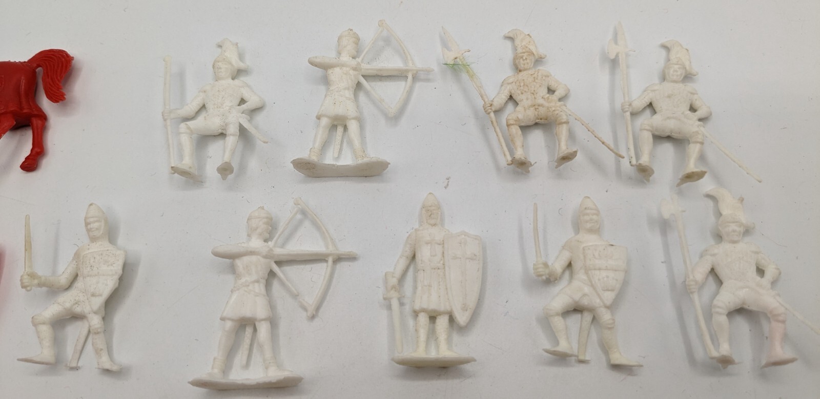 Vintage Medieval Knights Crusaders Plastic Playset Figures