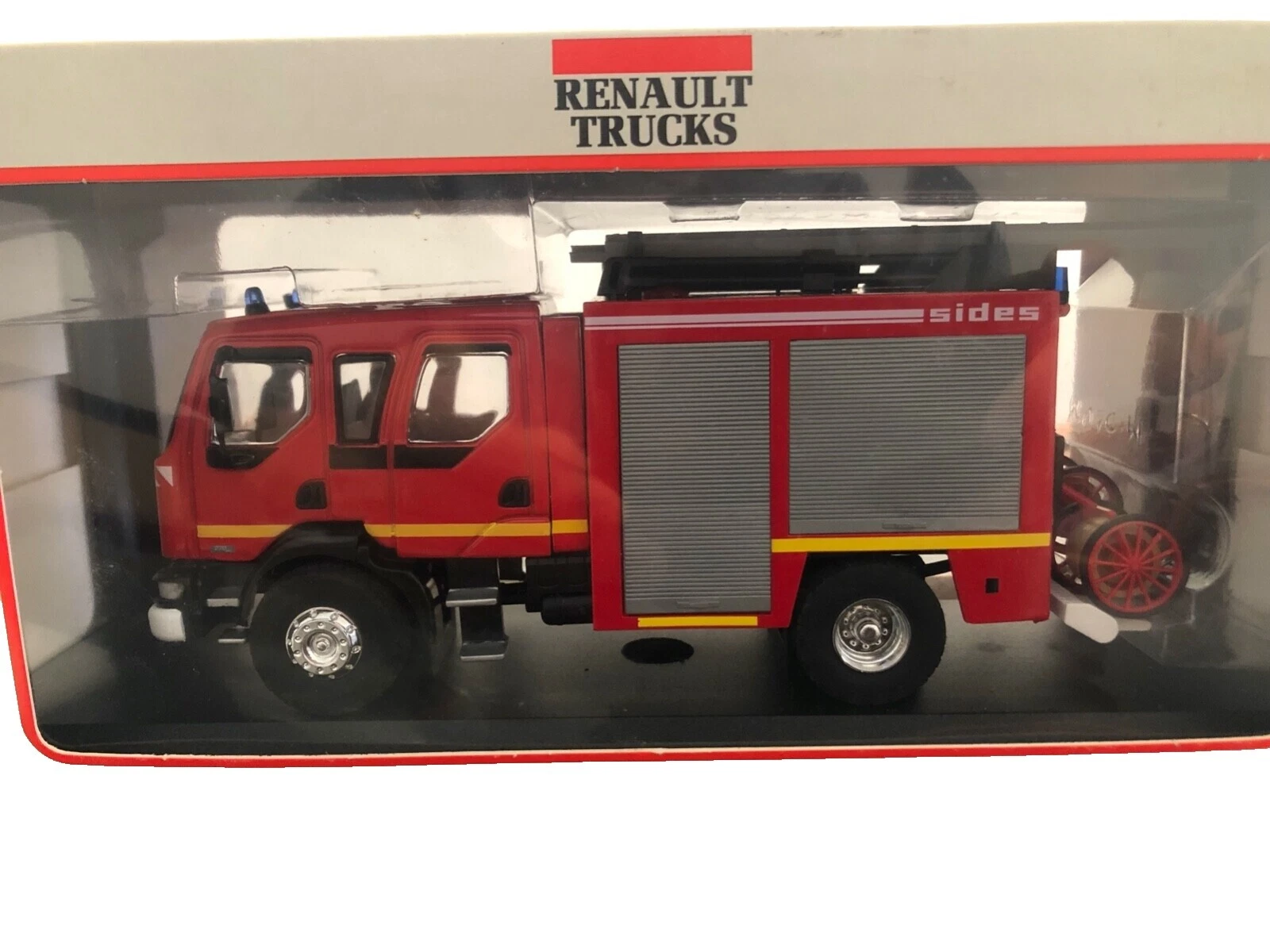 Современные литые машинки, грузовики и фургоны Renault