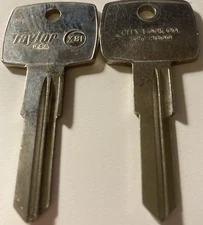 2 D.A.F. Key Blanks # X81