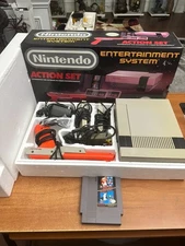 Nintendo Action Set home Console NES Excellent shape all over and box Complete