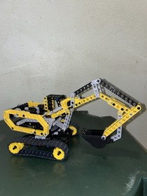 Vintage Technic Lego Set #8419 Excavator 2004 construction digger W/ Instruction