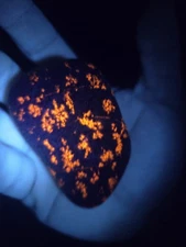 7.2 Oz Flourescent Sodalite ( Yooperlite ) Snowflake Pattern. From Lake Superior